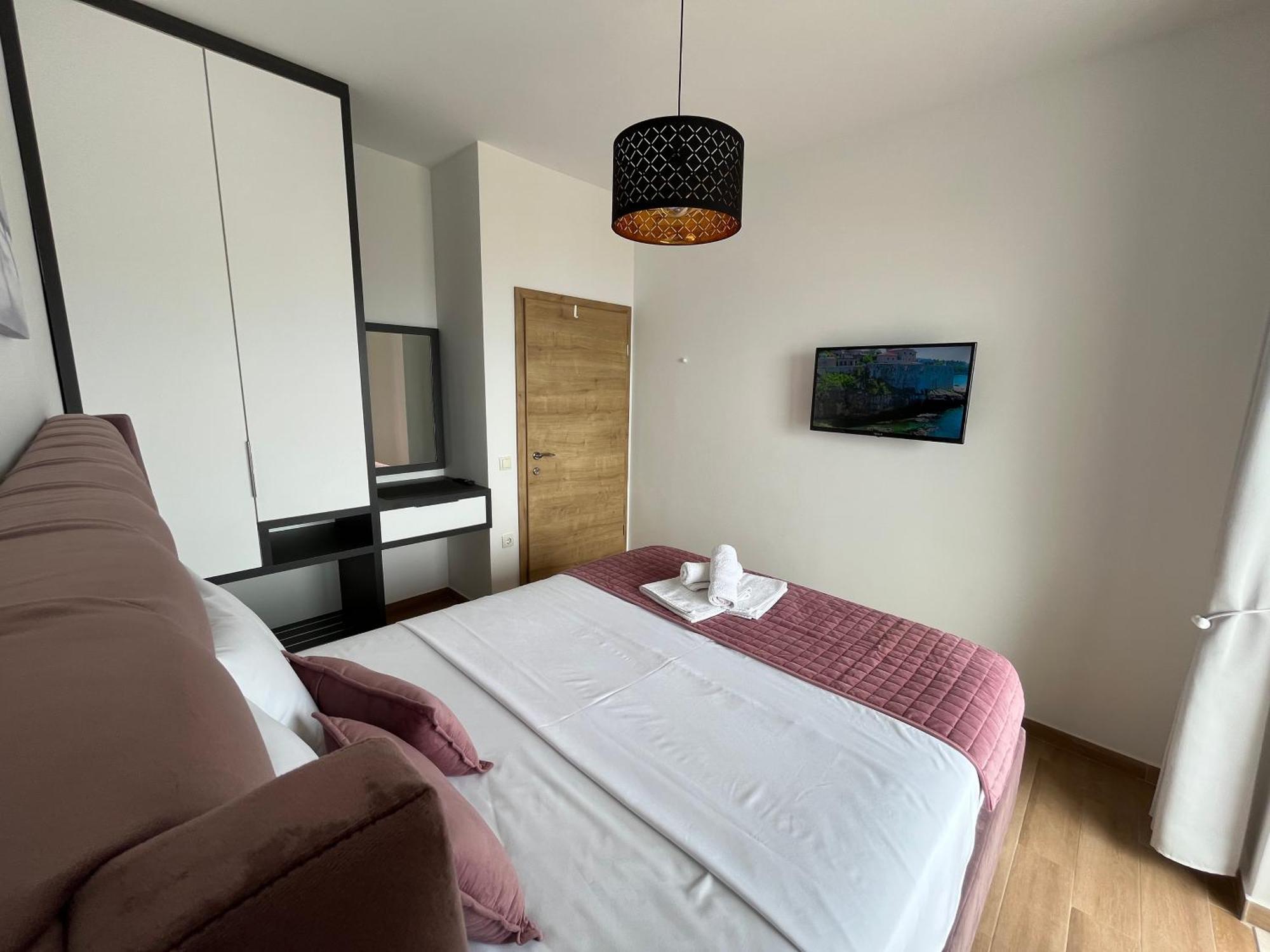 Art'S Apartment Mit Pool Ulcinj Pinjes Bagian luar foto