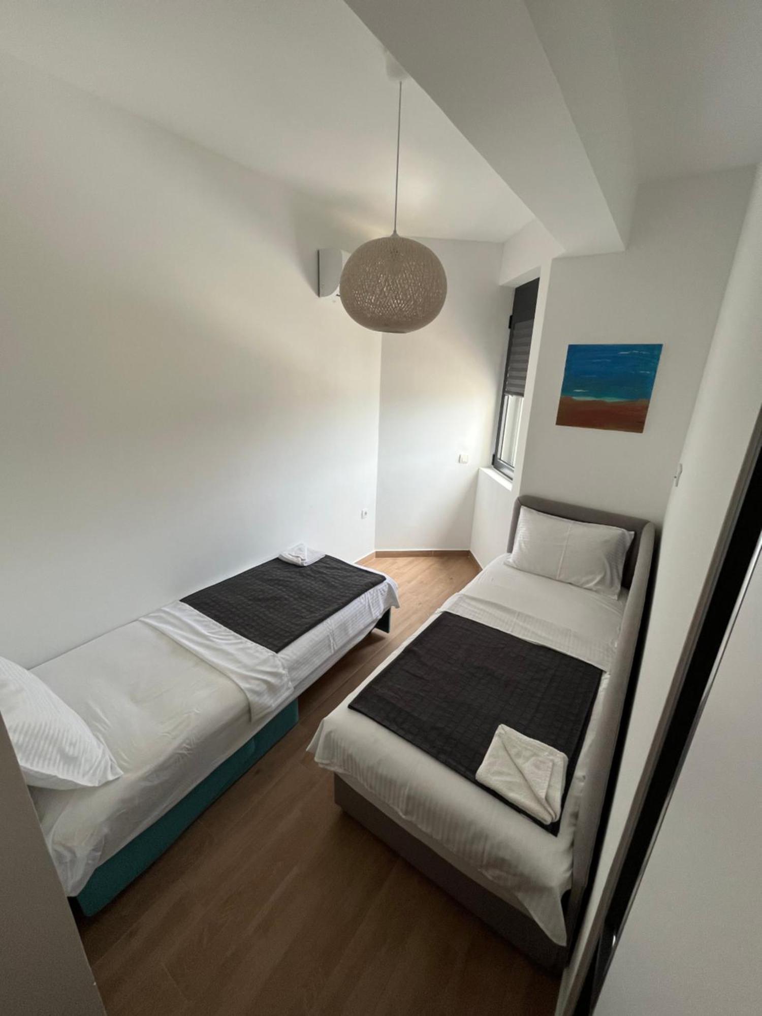 Art'S Apartment Mit Pool Ulcinj Pinjes Bagian luar foto